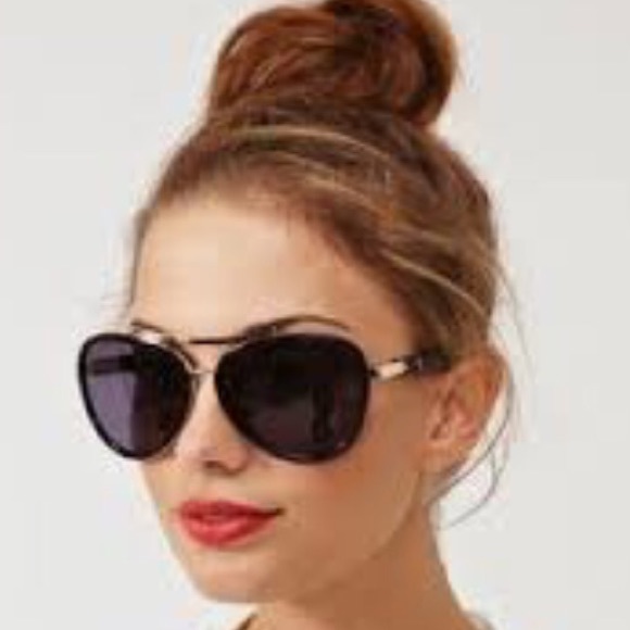 House of Harlow 1960 Accessories - HOH Lynn sunglasses